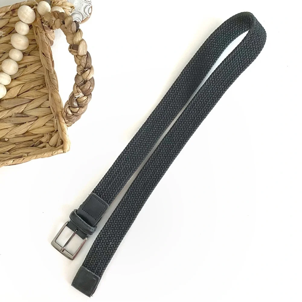 N/A black woven